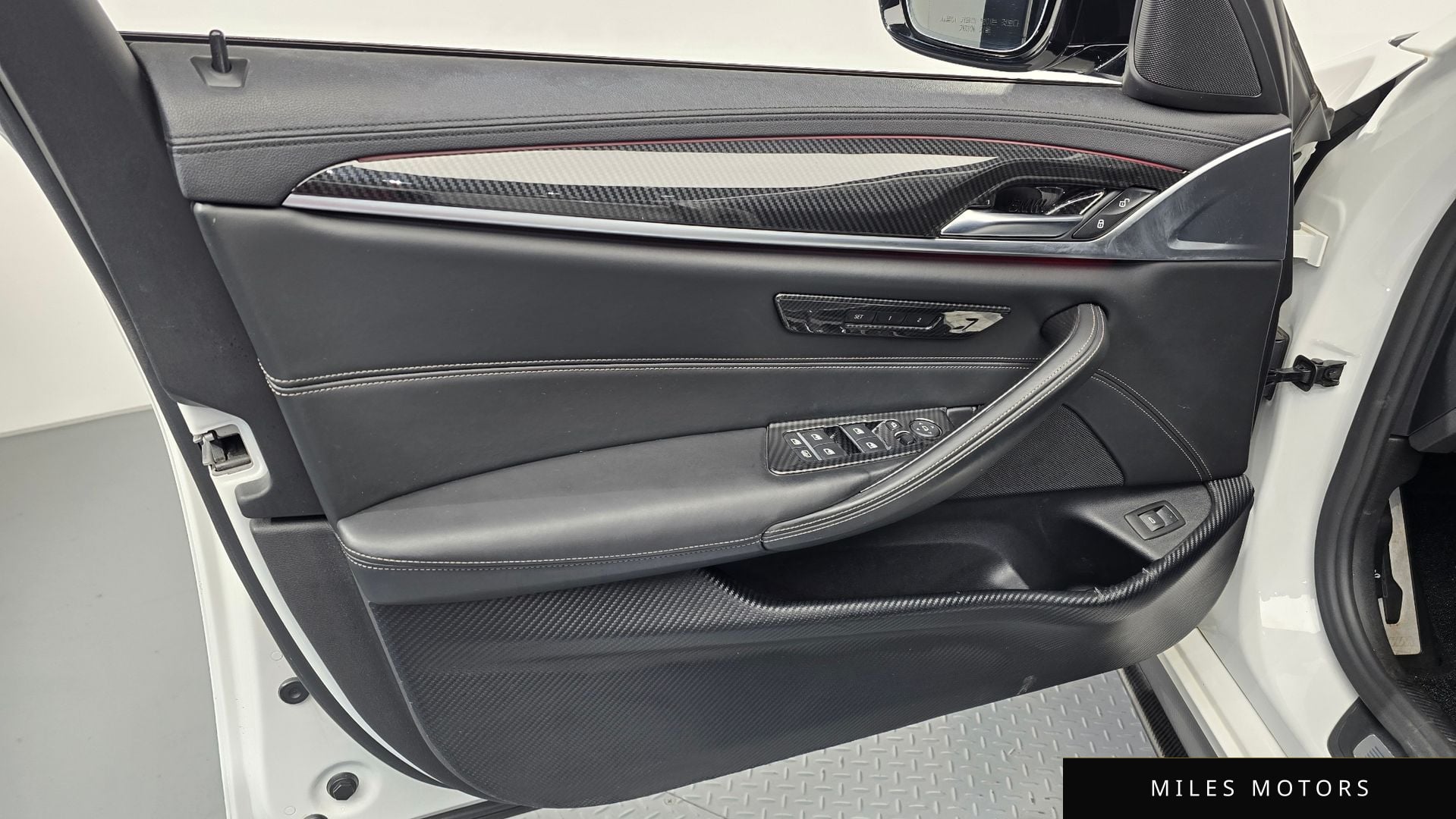 BMW 5시리즈 (G30) 2018 — миниатюра 13