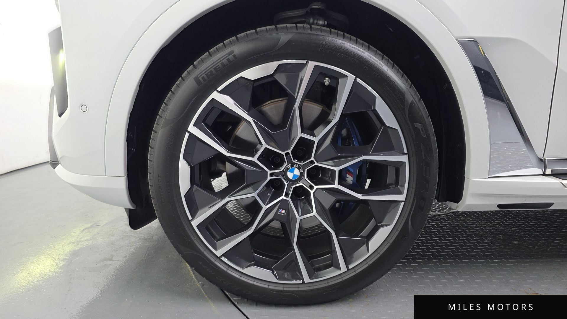 BMW X7 (G07) 2025 — миниатюра 5
