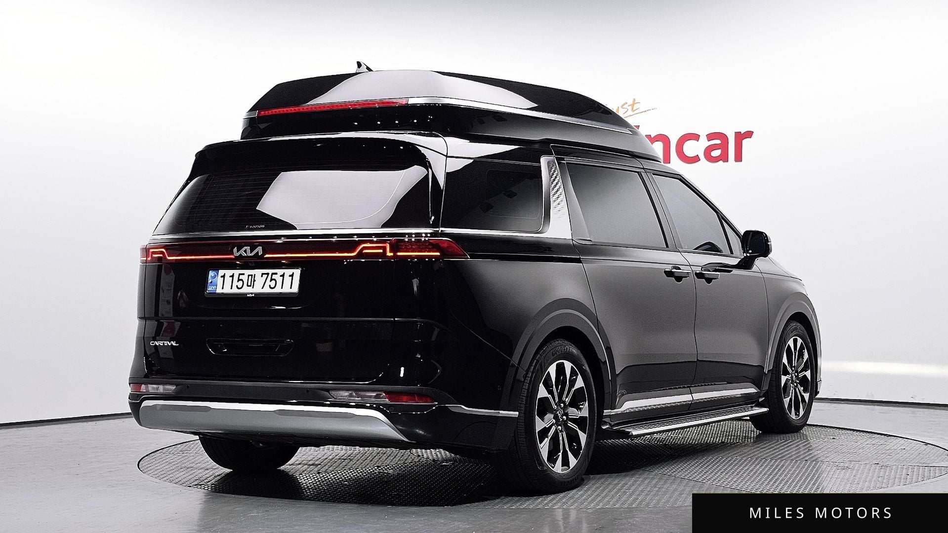 Kia Carnival 2023 — миниатюра 2