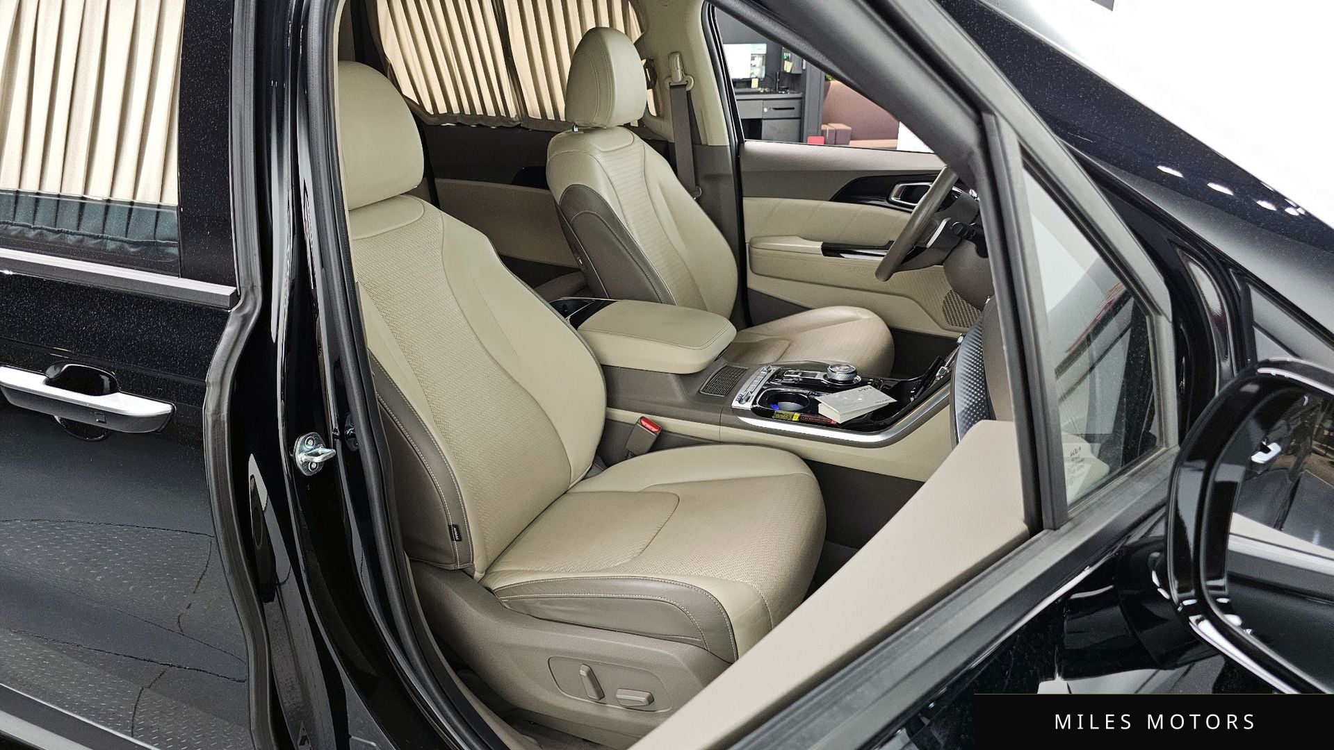 Kia Carnival 2023 — миниатюра 17