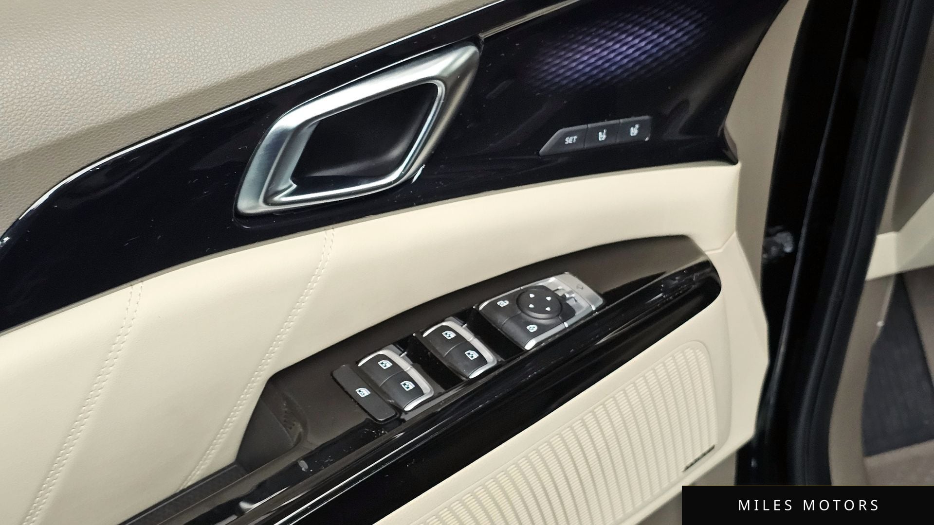 Kia Carnival 2023 — миниатюра 27