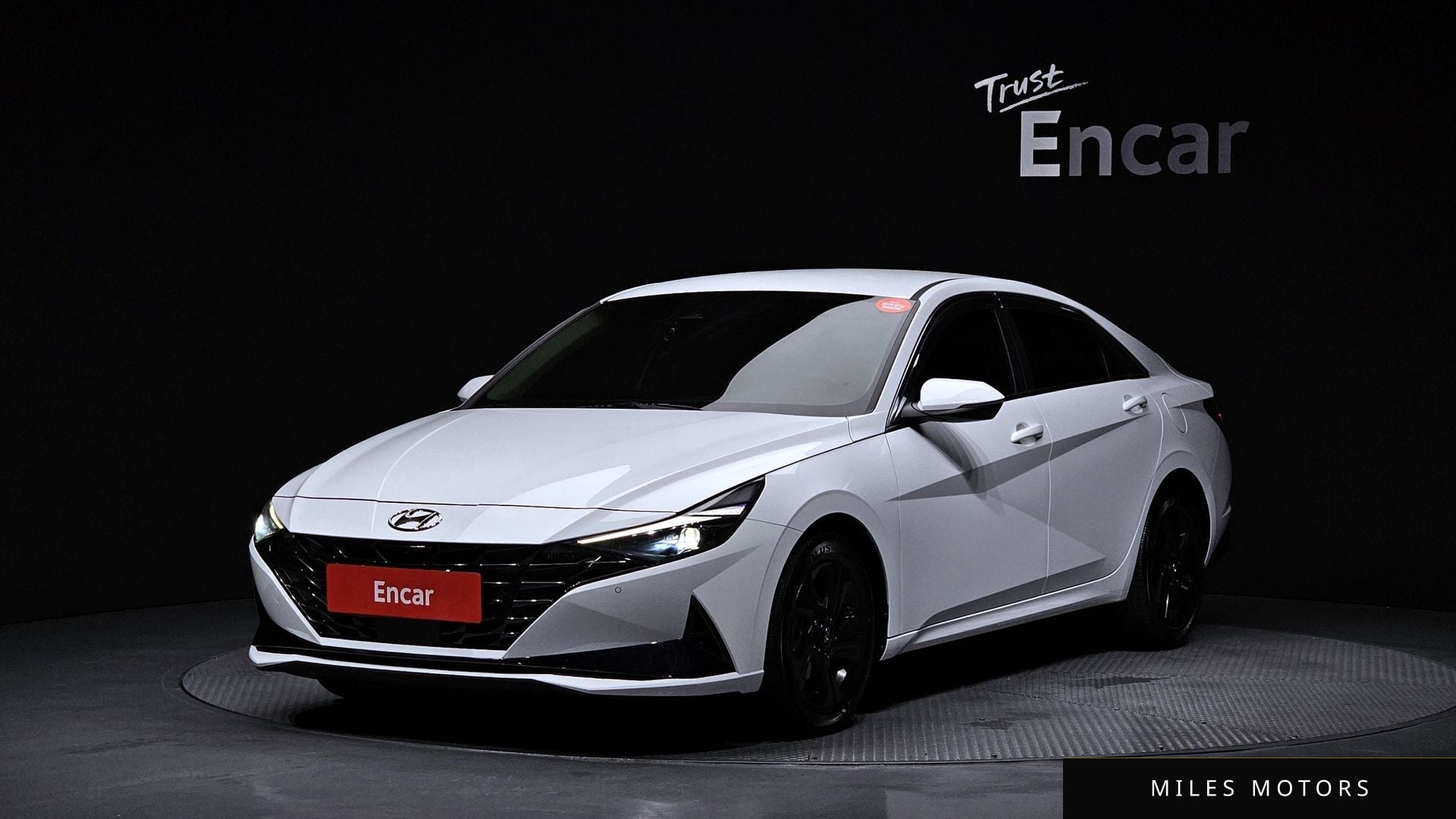 Hyundai AVANTE 2021 — фото 1 из 12