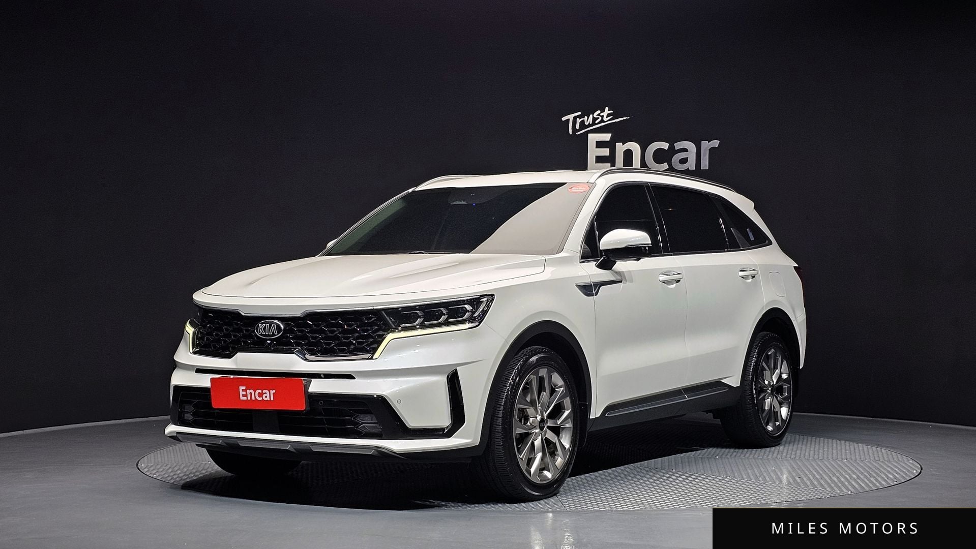 Kia Sorento 2021 — фото 1 из 12