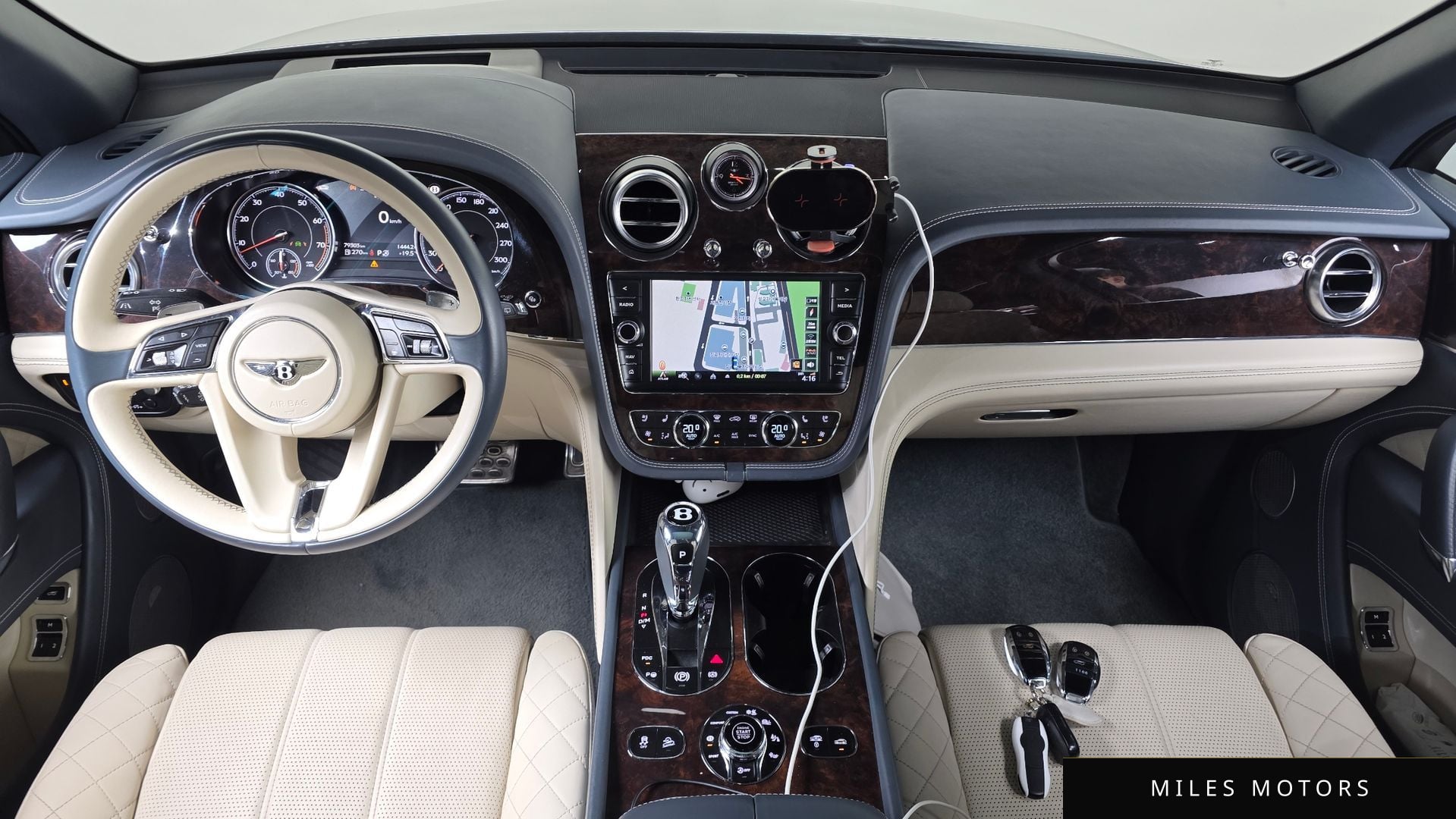 Bentley Bentayga 2017 — миниатюра 7