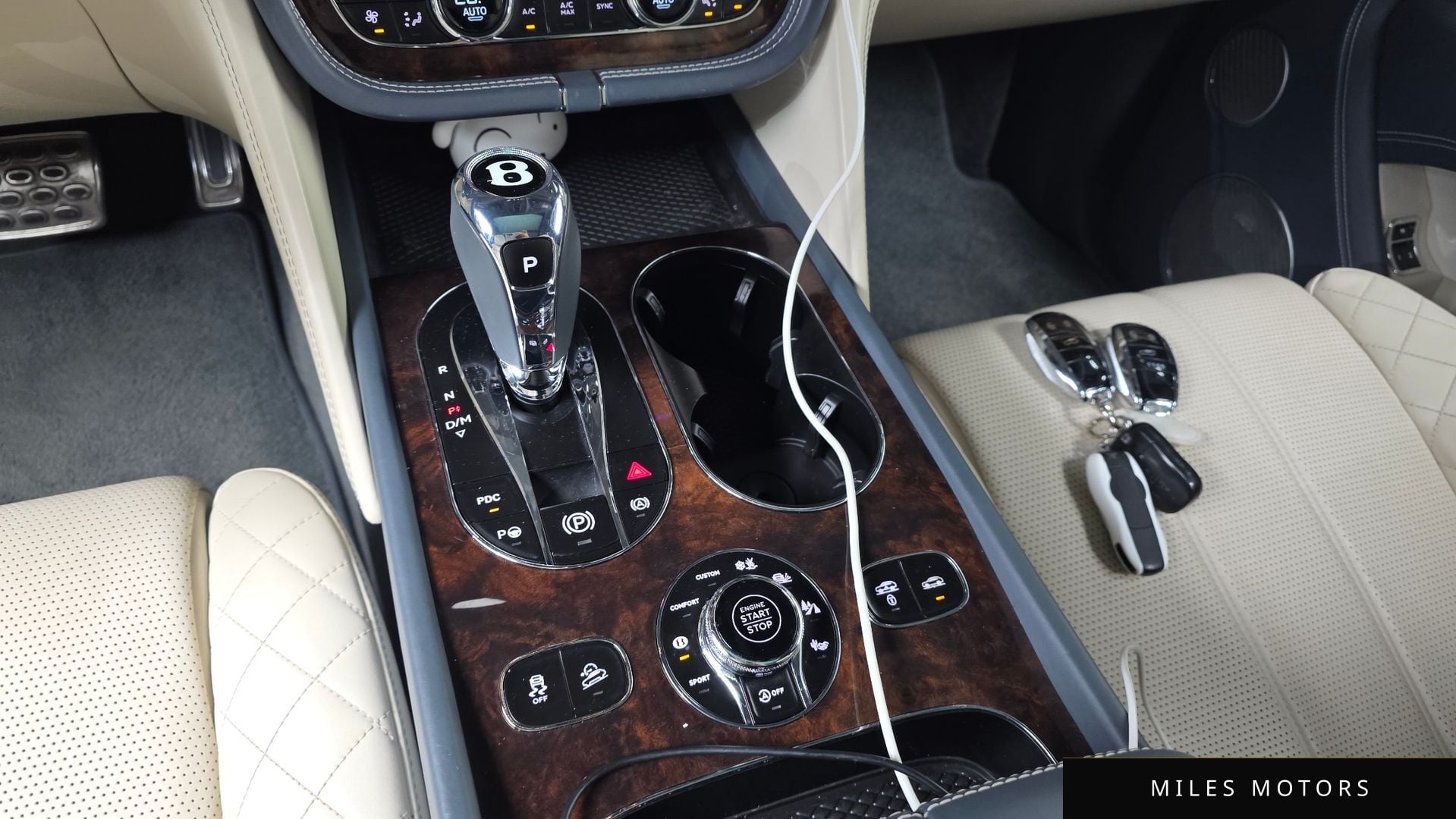 Bentley Bentayga 2017 — миниатюра 9