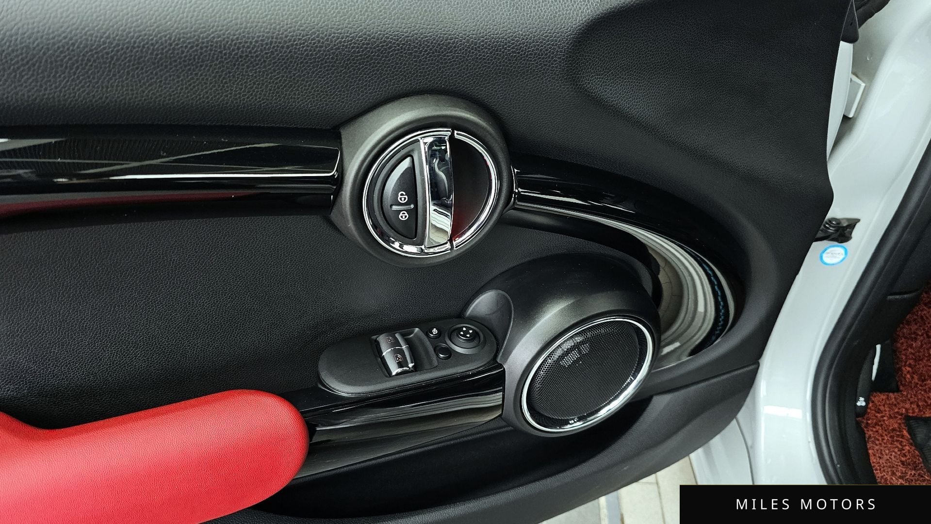 MINI 쿠퍼 S 2021 — миниатюра 16