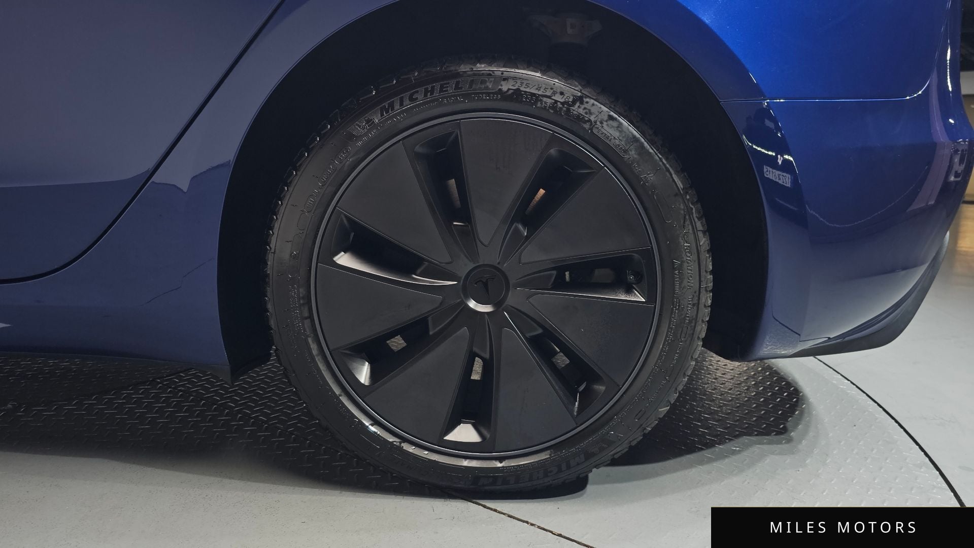 Tesla 모델 3 2025 — миниатюра 6