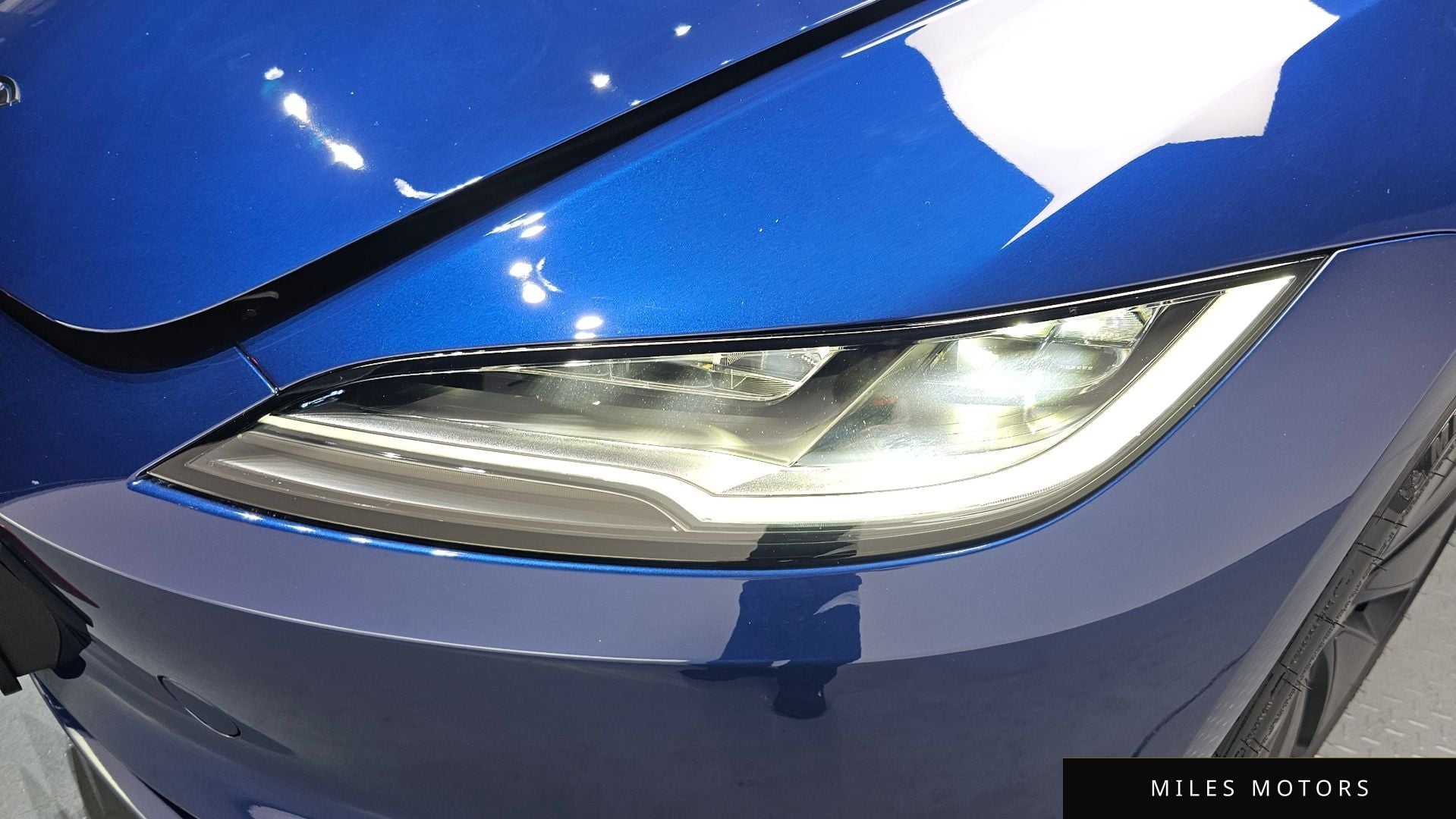 Tesla 모델 3 2025 — миниатюра 7
