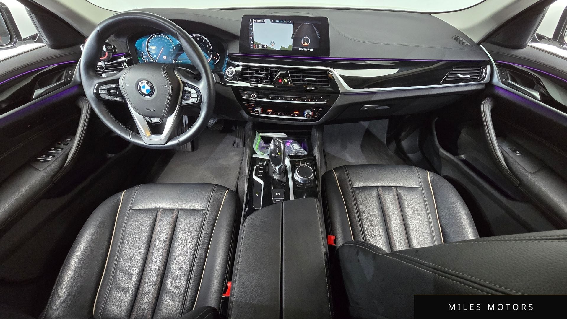 BMW 5 Series (G30) 2018 — миниатюра 10