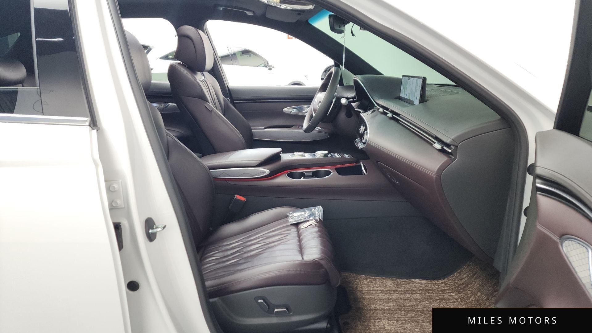 Genesis GV70 2021 — миниатюра 17