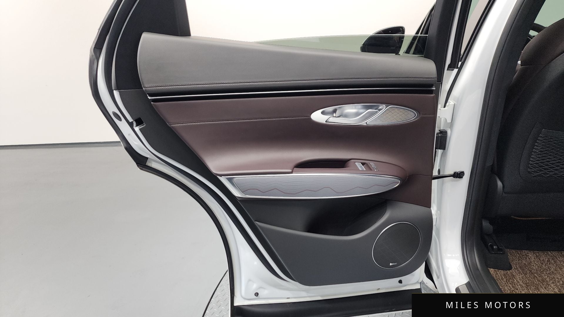 Genesis GV70 2021 — миниатюра 15