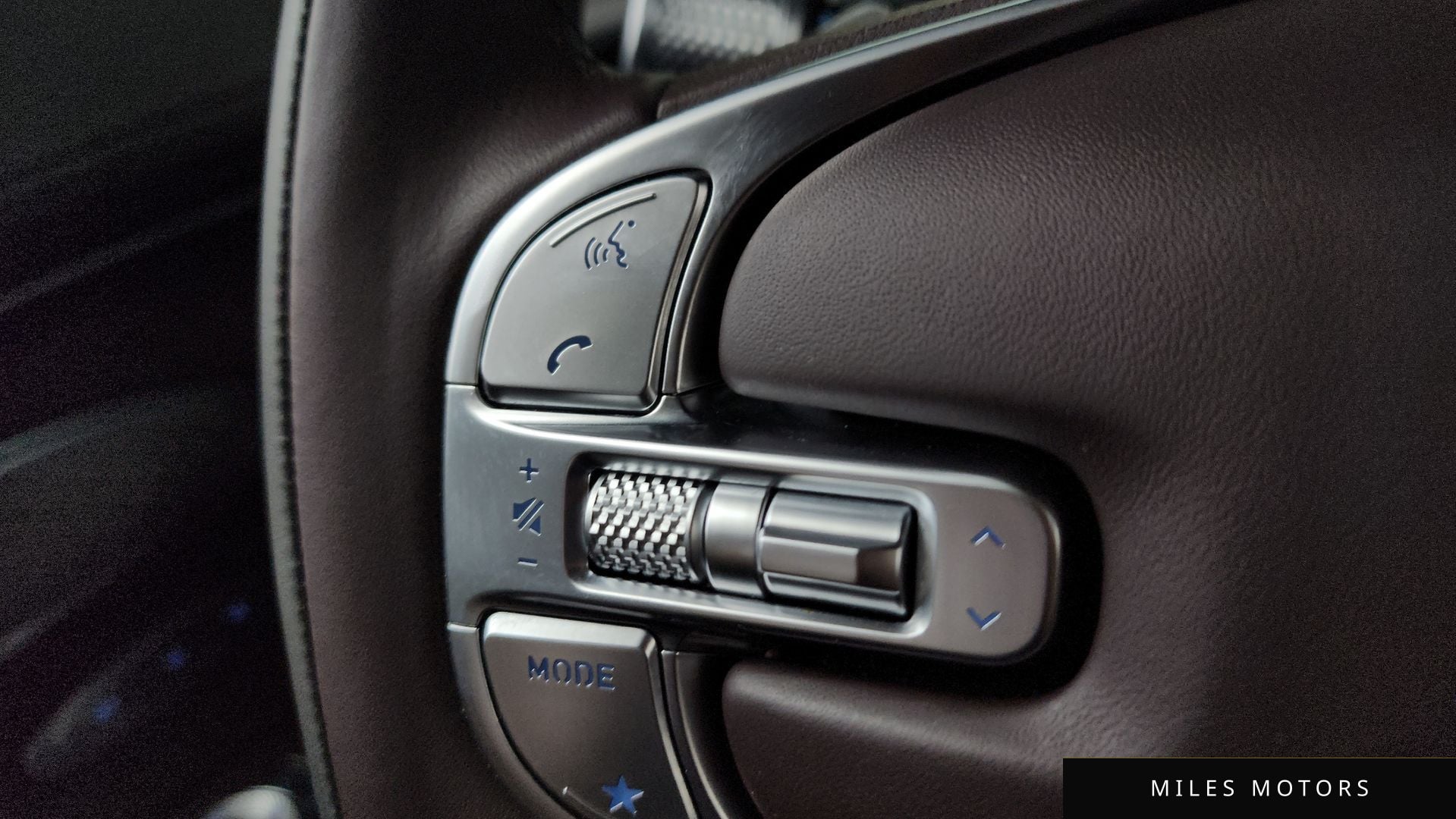 Genesis GV70 2021 — миниатюра 31