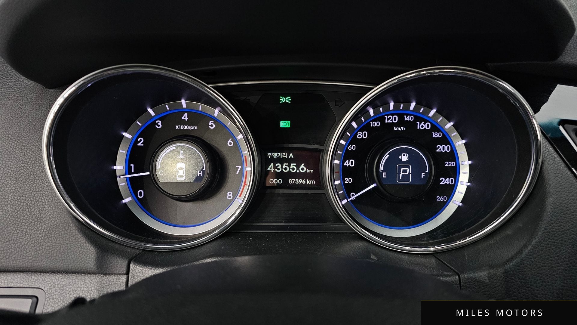 Hyundai Sonata 2011 — миниатюра 8