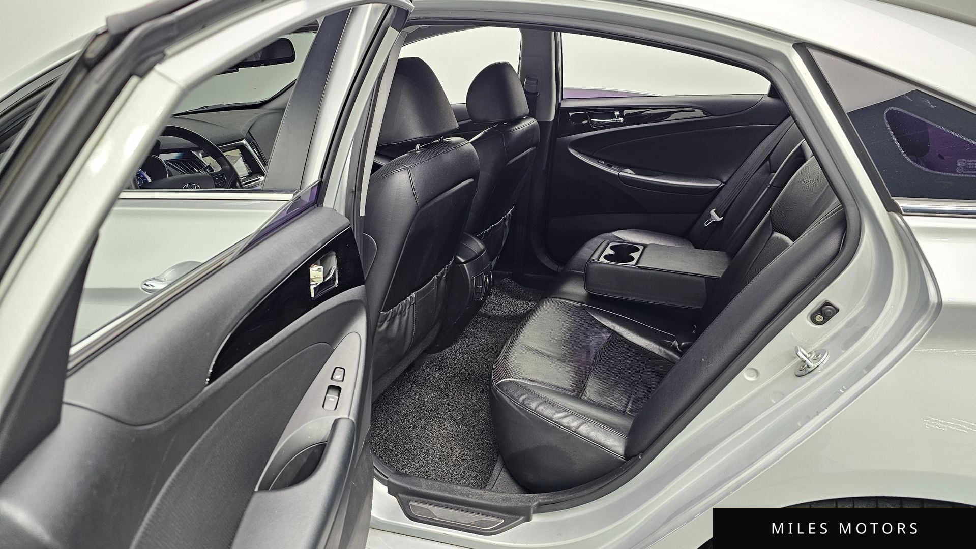 Hyundai Sonata 2011 — миниатюра 11