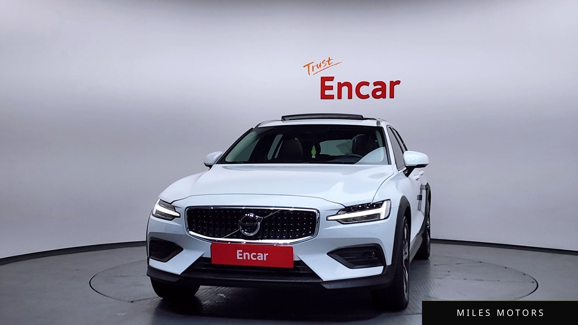 Volvo V60 크로스컨트리 2021 — миниатюра 3