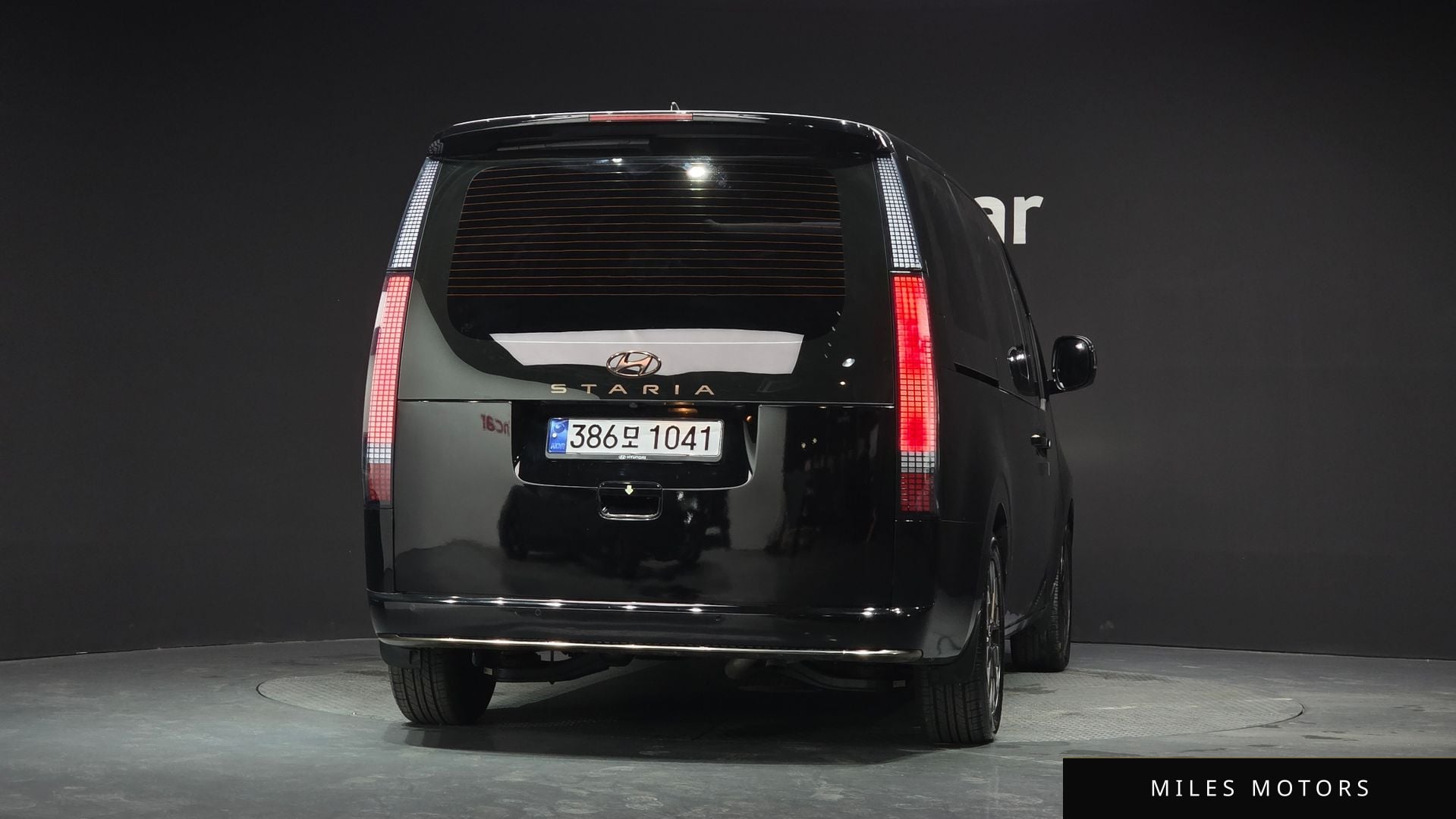 Hyundai Staria 2023 — миниатюра 4