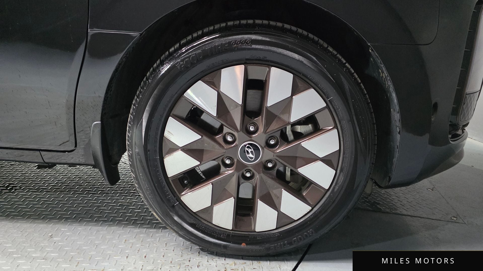 Hyundai Staria 2023 — миниатюра 7
