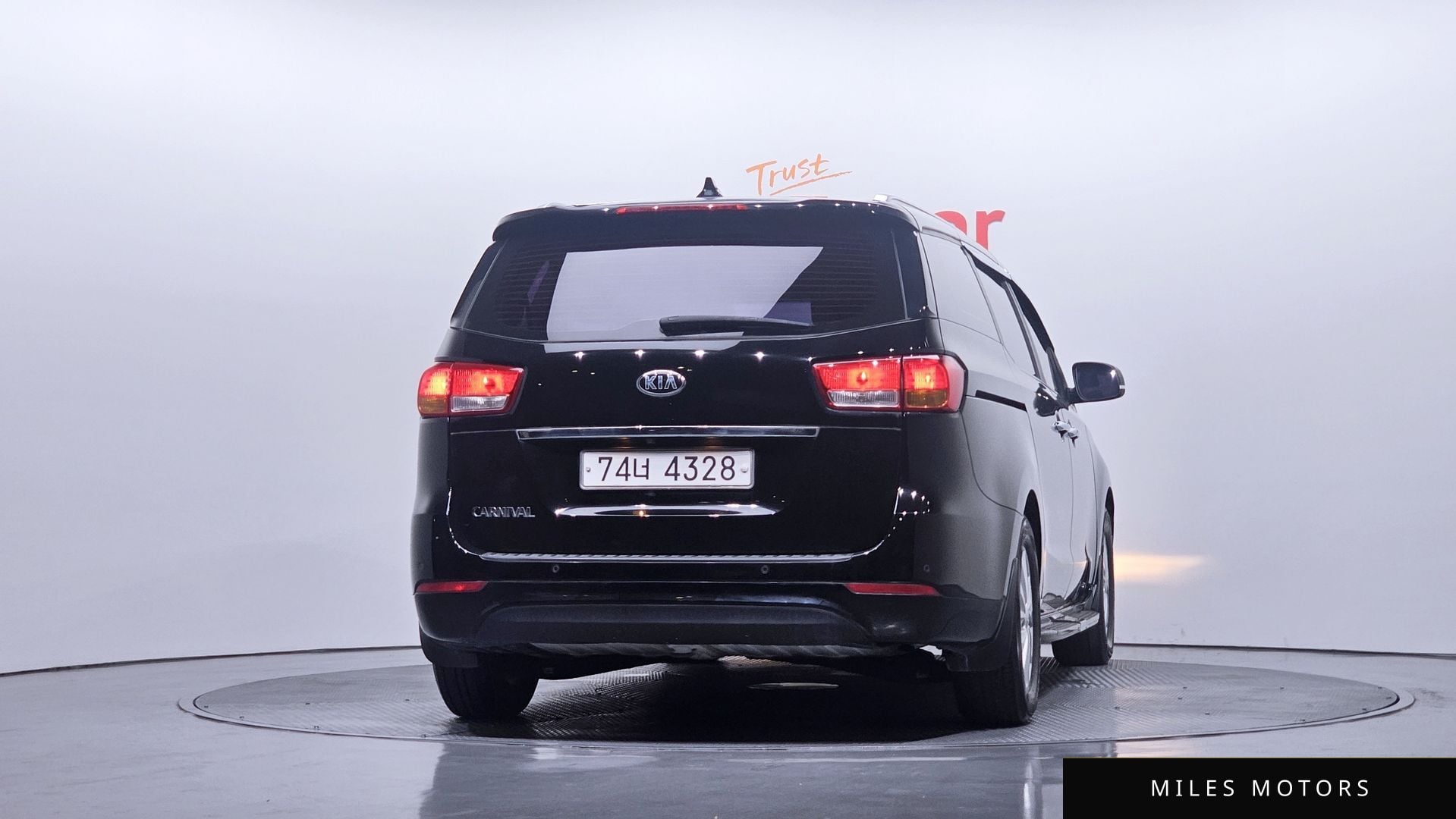 Kia Canival 2016 — миниатюра 4