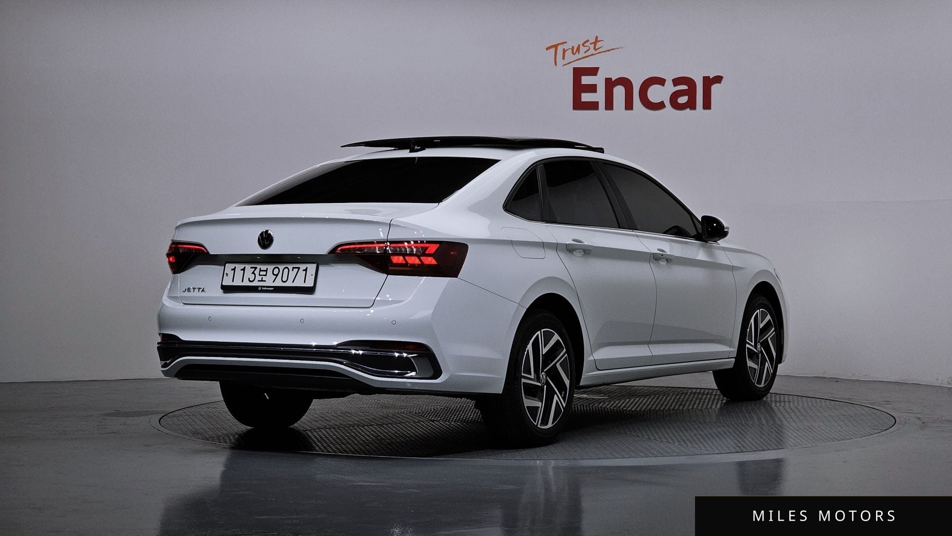 Volkswagen Jetta 2024 — миниатюра 2