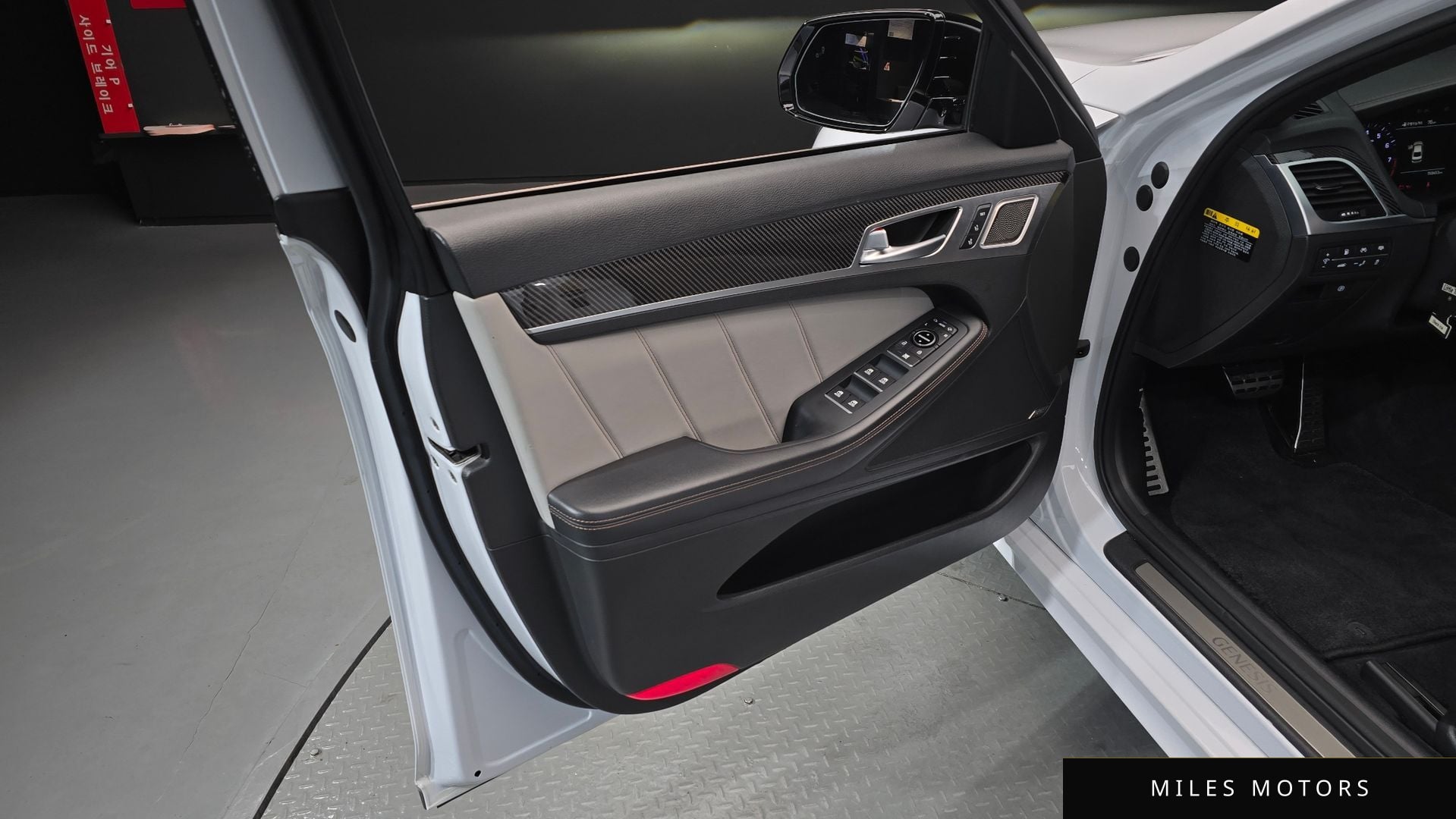 Genesis G80 2017 — миниатюра 14