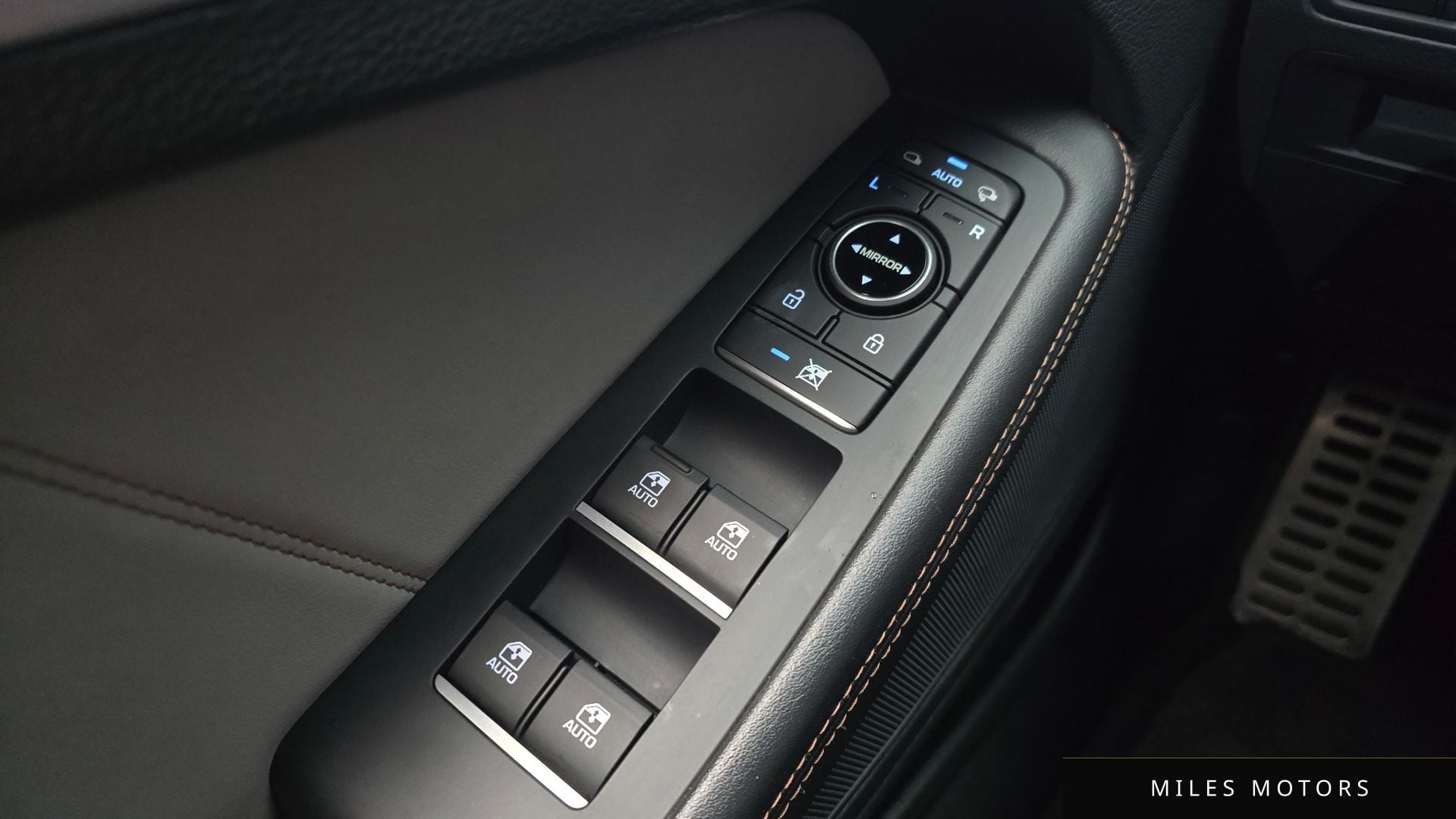 Genesis G80 2017 — миниатюра 28