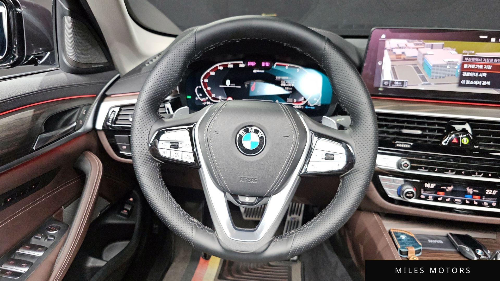 BMW 5 Series (G30) 2021 — миниатюра 19