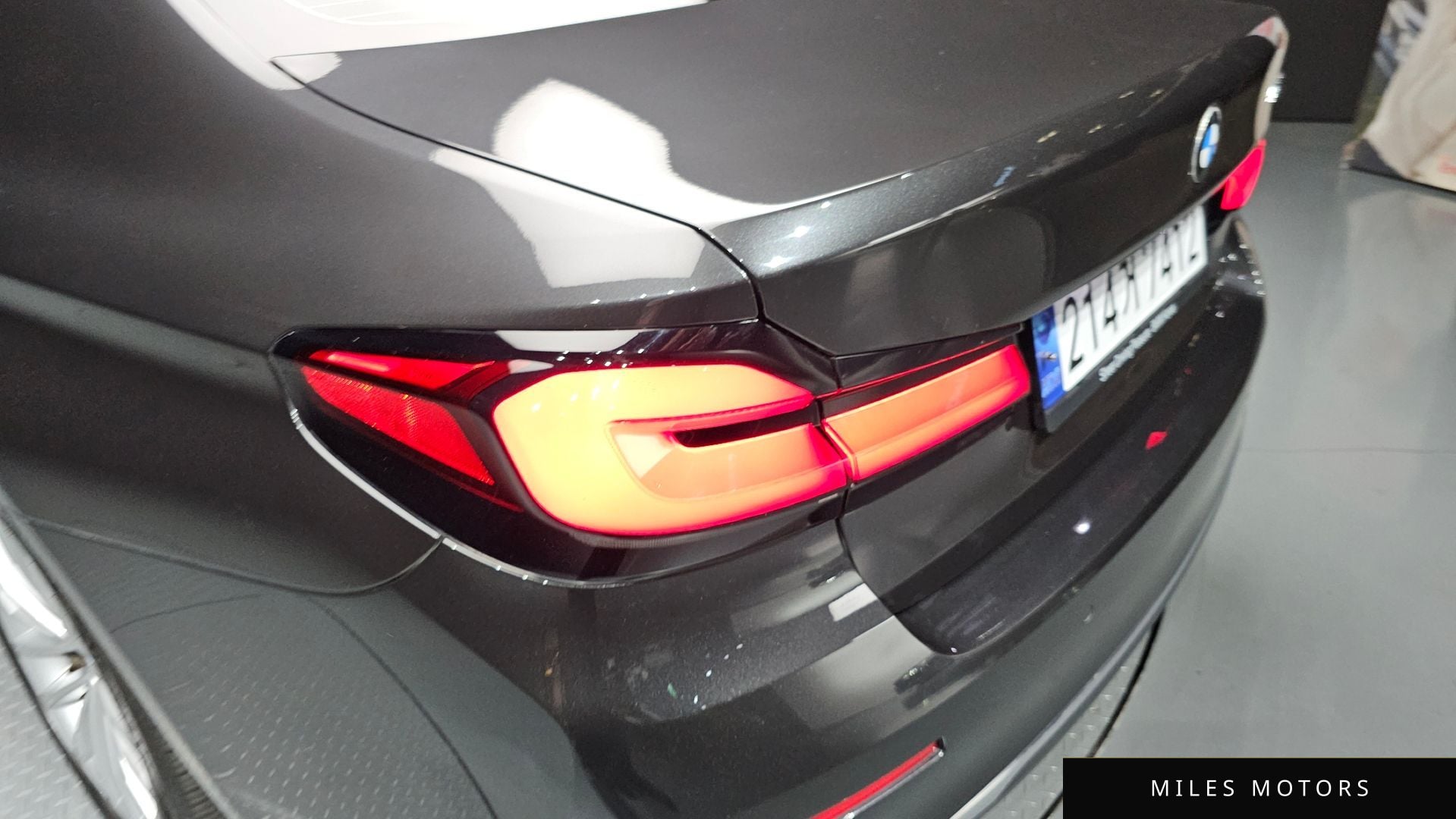 BMW 5 Series (G30) 2021 — миниатюра 9