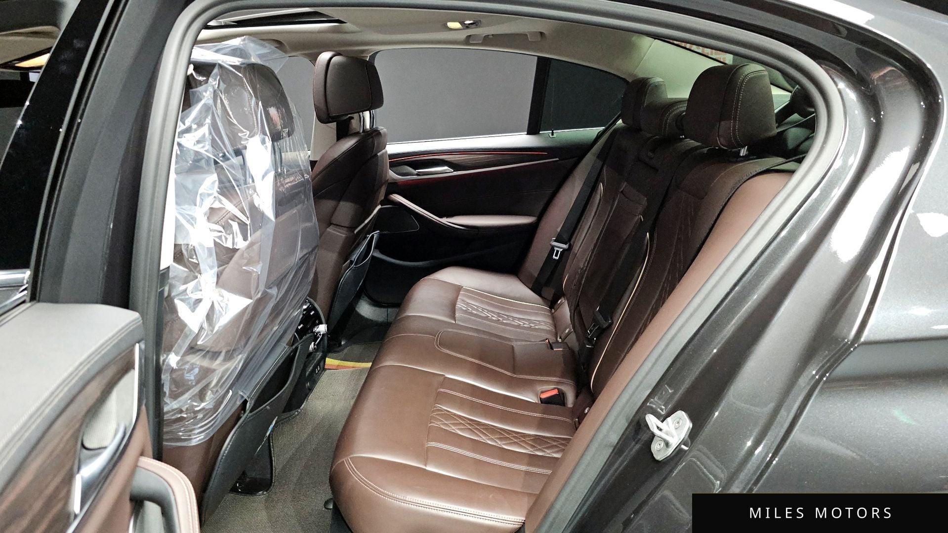 BMW 5 Series (G30) 2021 — миниатюра 16
