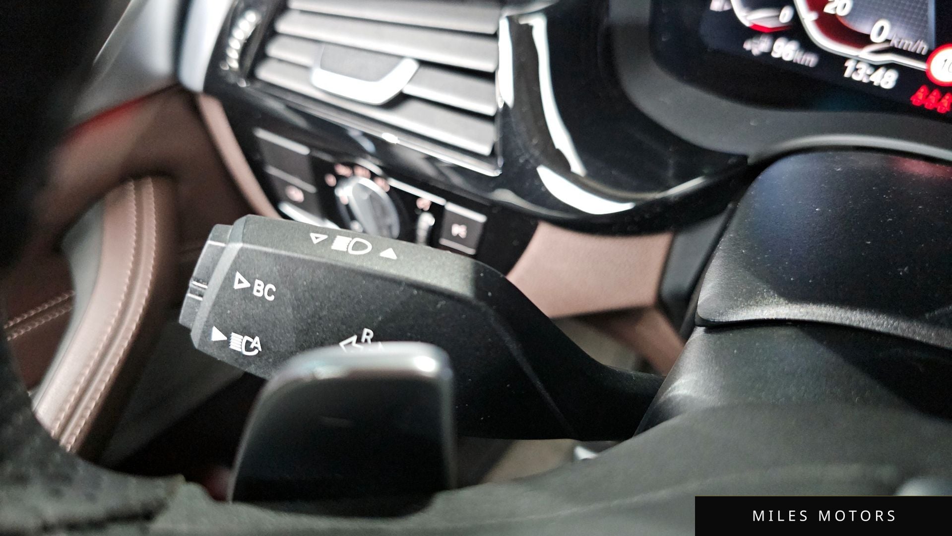 BMW 5 Series (G30) 2021 — миниатюра 27