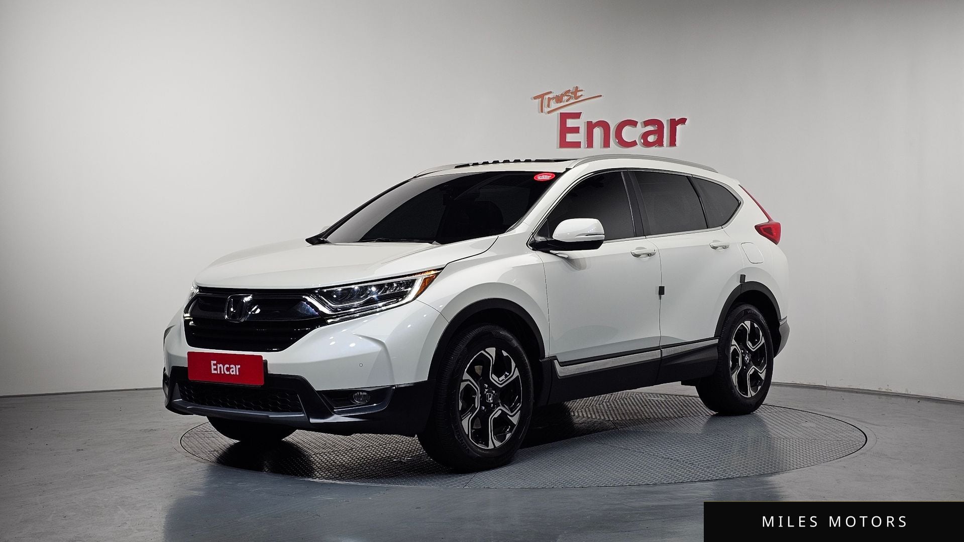 Honda CR-V 2017 — фото 1 из 12