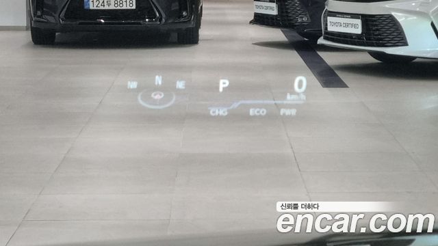 Лексус ES300h 2021 — миниатюра 16