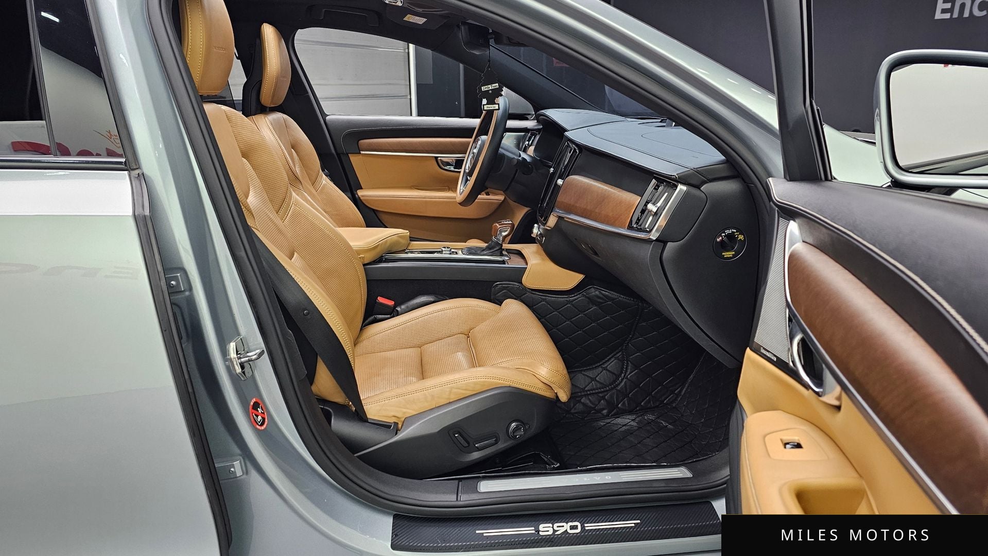 Volvo S90 2017 — миниатюра 11