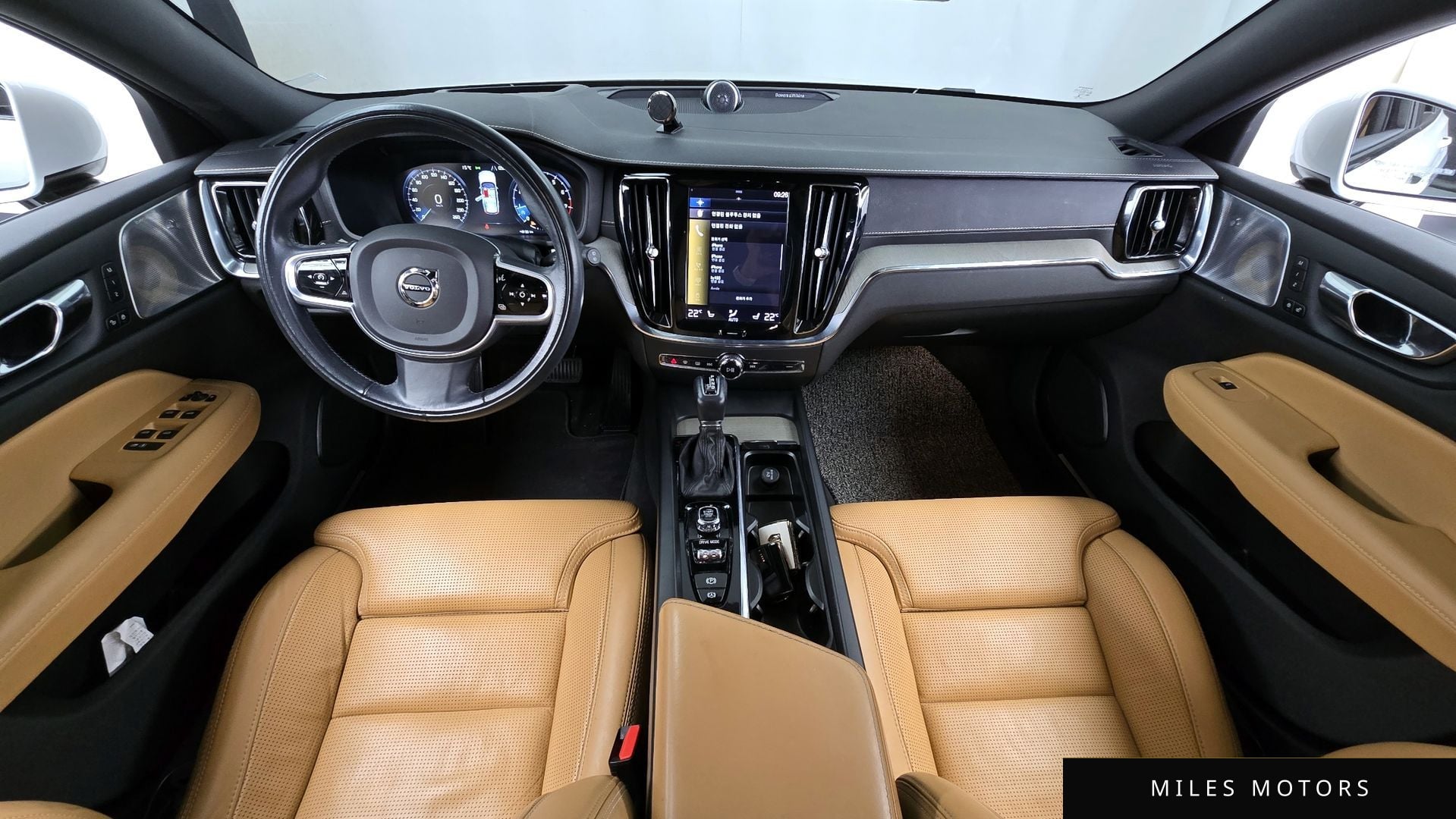 Volvo V60 2020 — миниатюра 10