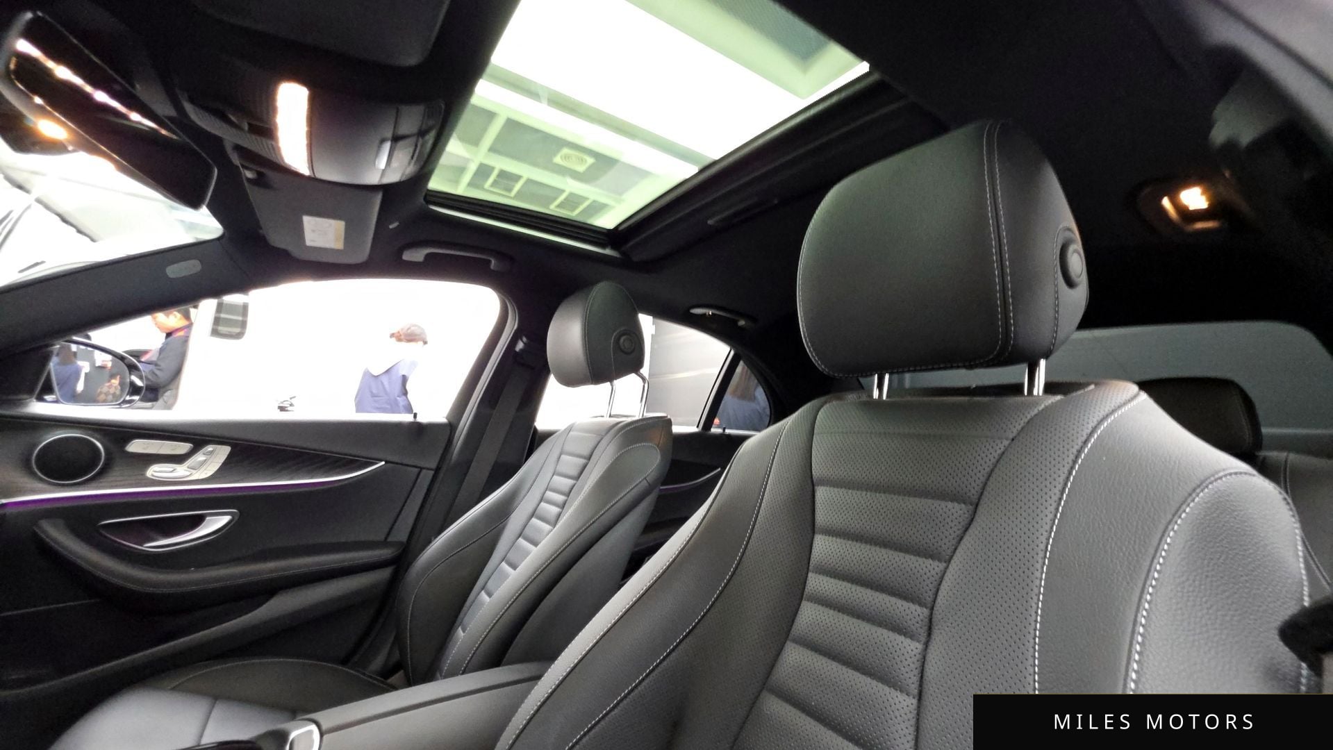 Mercedes-Benz E-Class W213 2022 — миниатюра 24