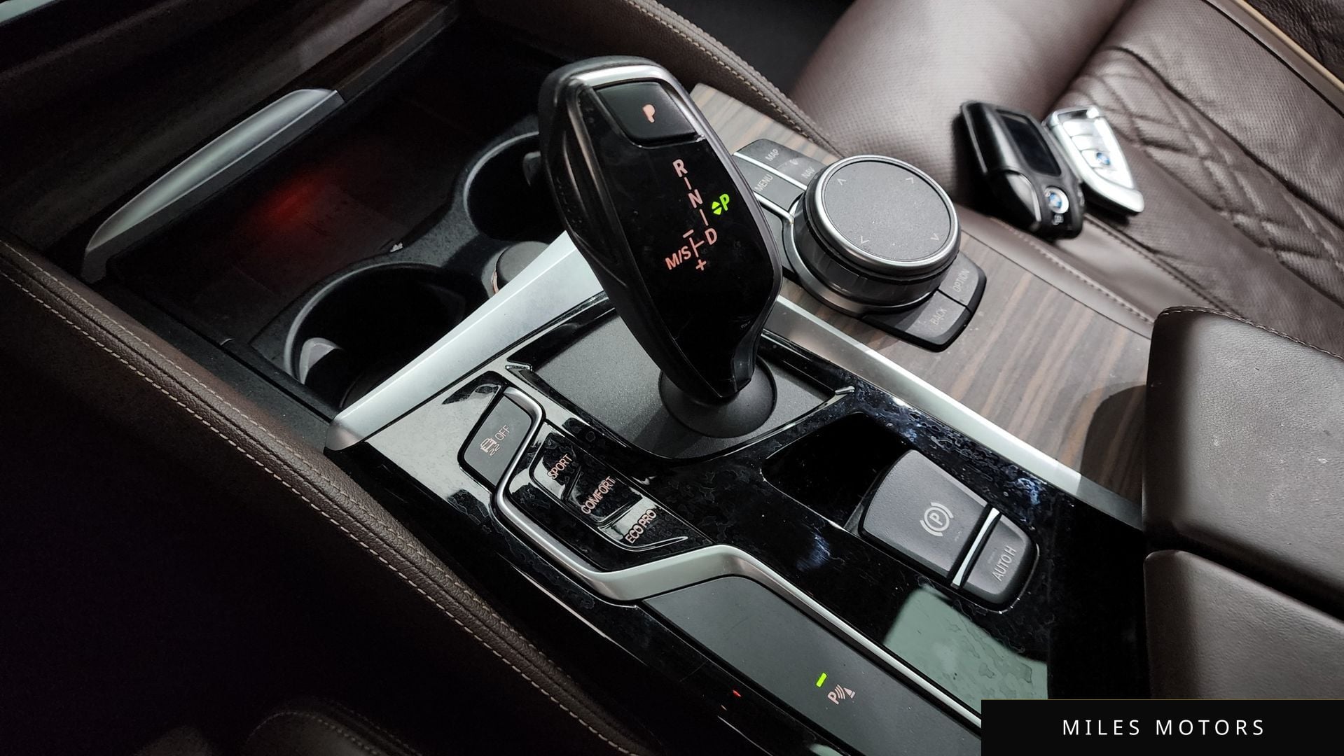BMW 5 Series (G30) 2020 — миниатюра 12