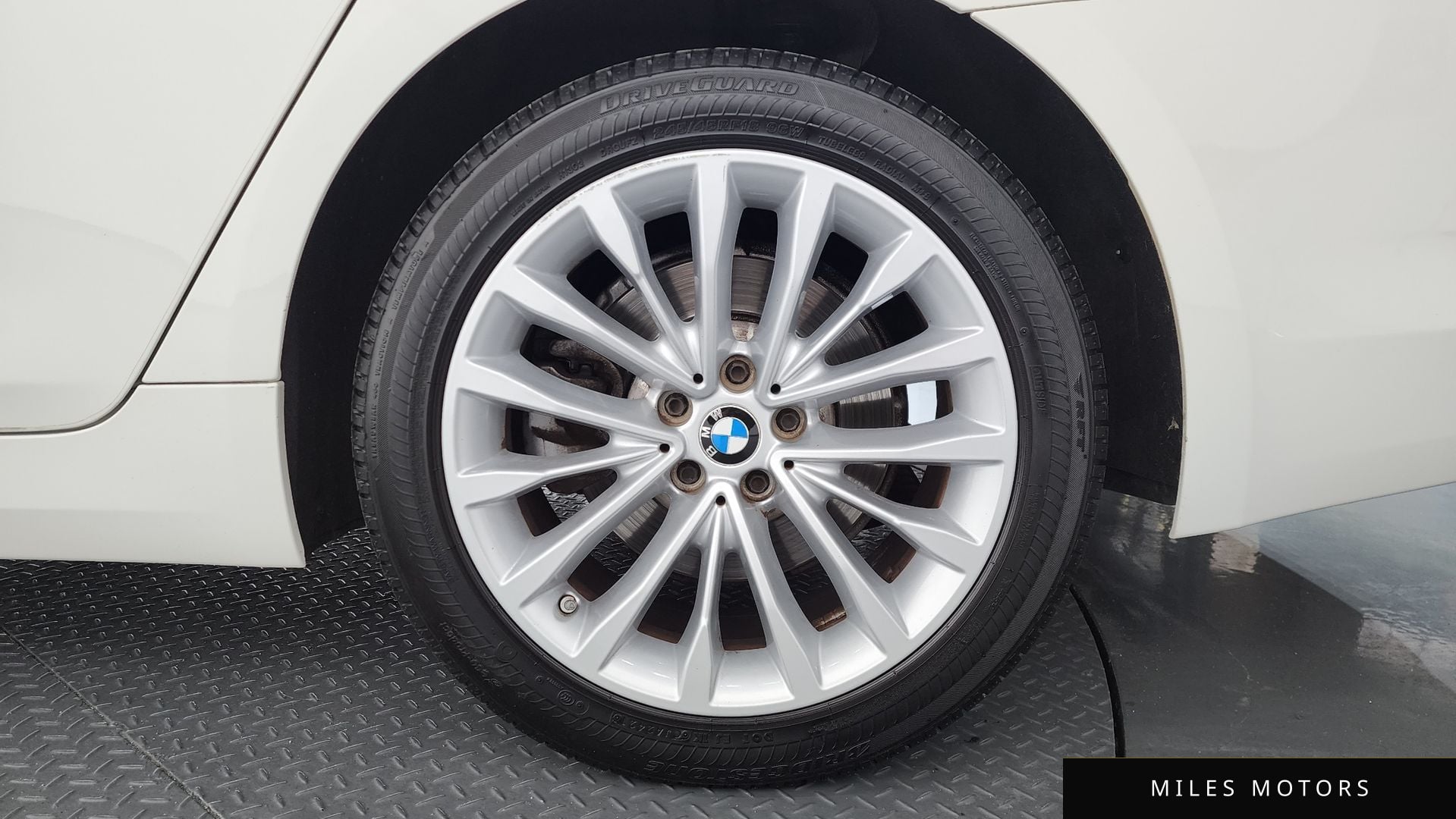 BMW 5 Series (G30) 2020 — миниатюра 7