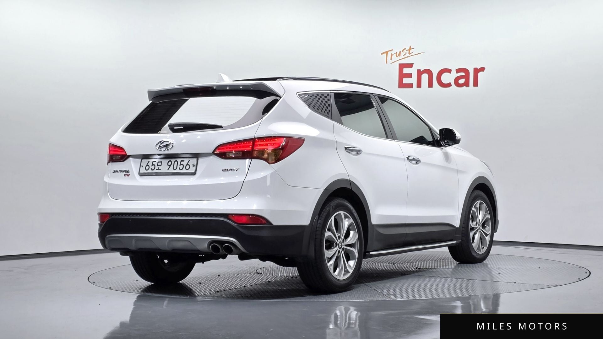 Hyundai Santafe 2015 — фото 1 из 12
