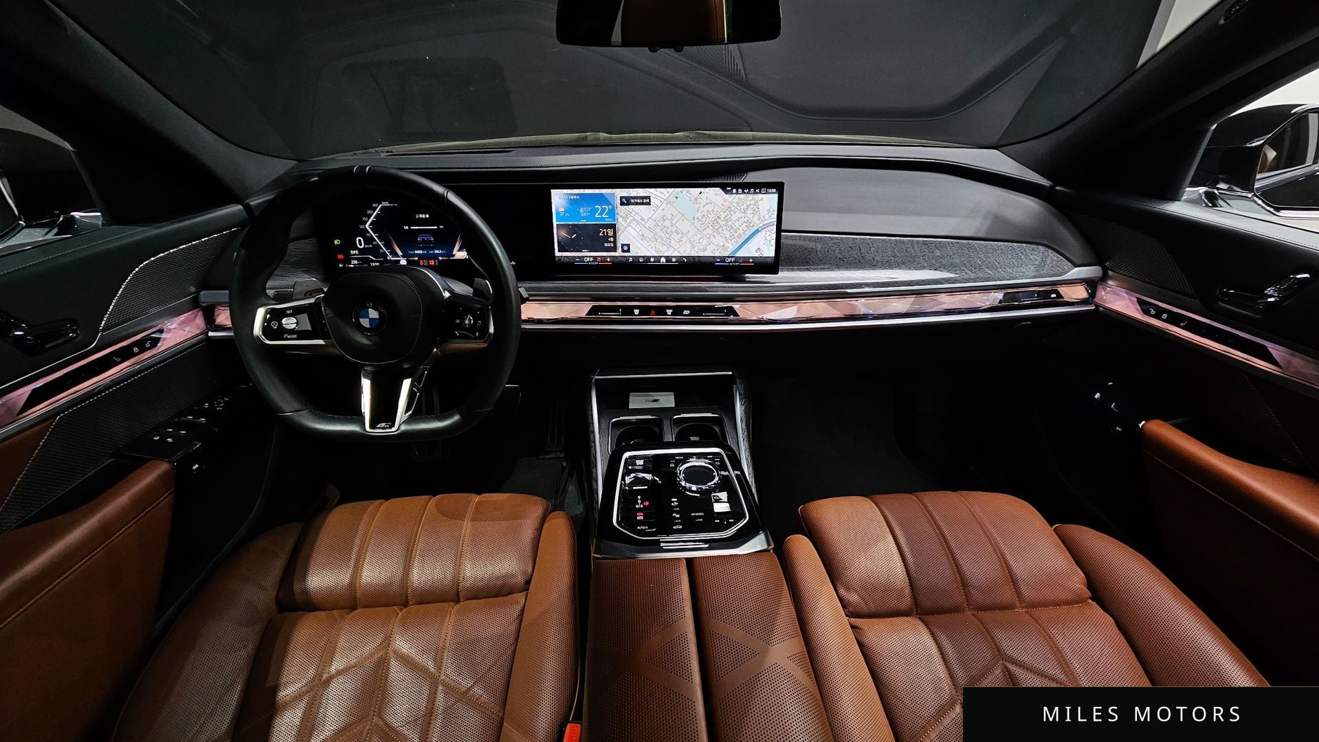 BMW 7 Series (G70) 2024 — миниатюра 10