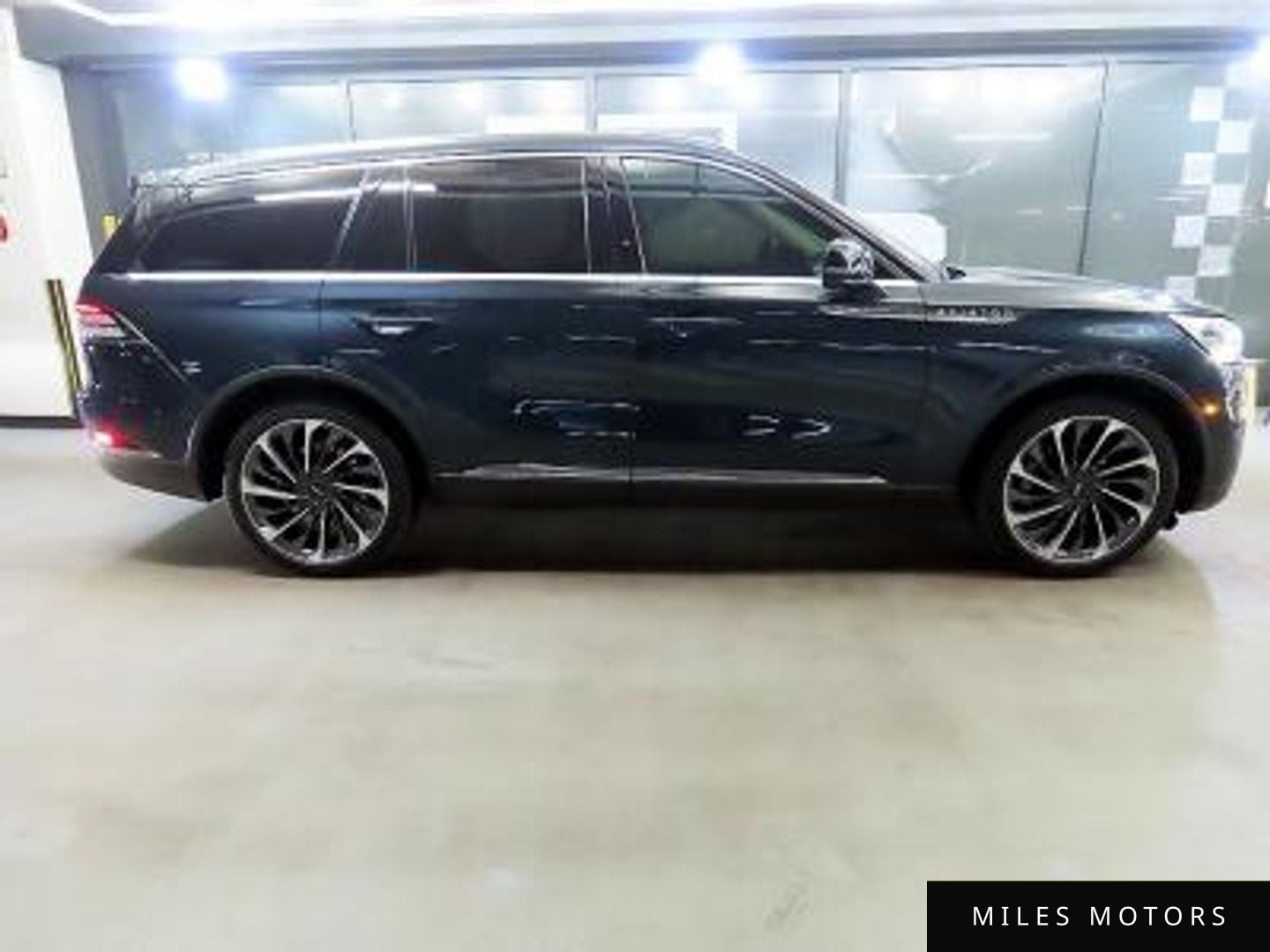 Lincoln Aviator 2023 — миниатюра 3