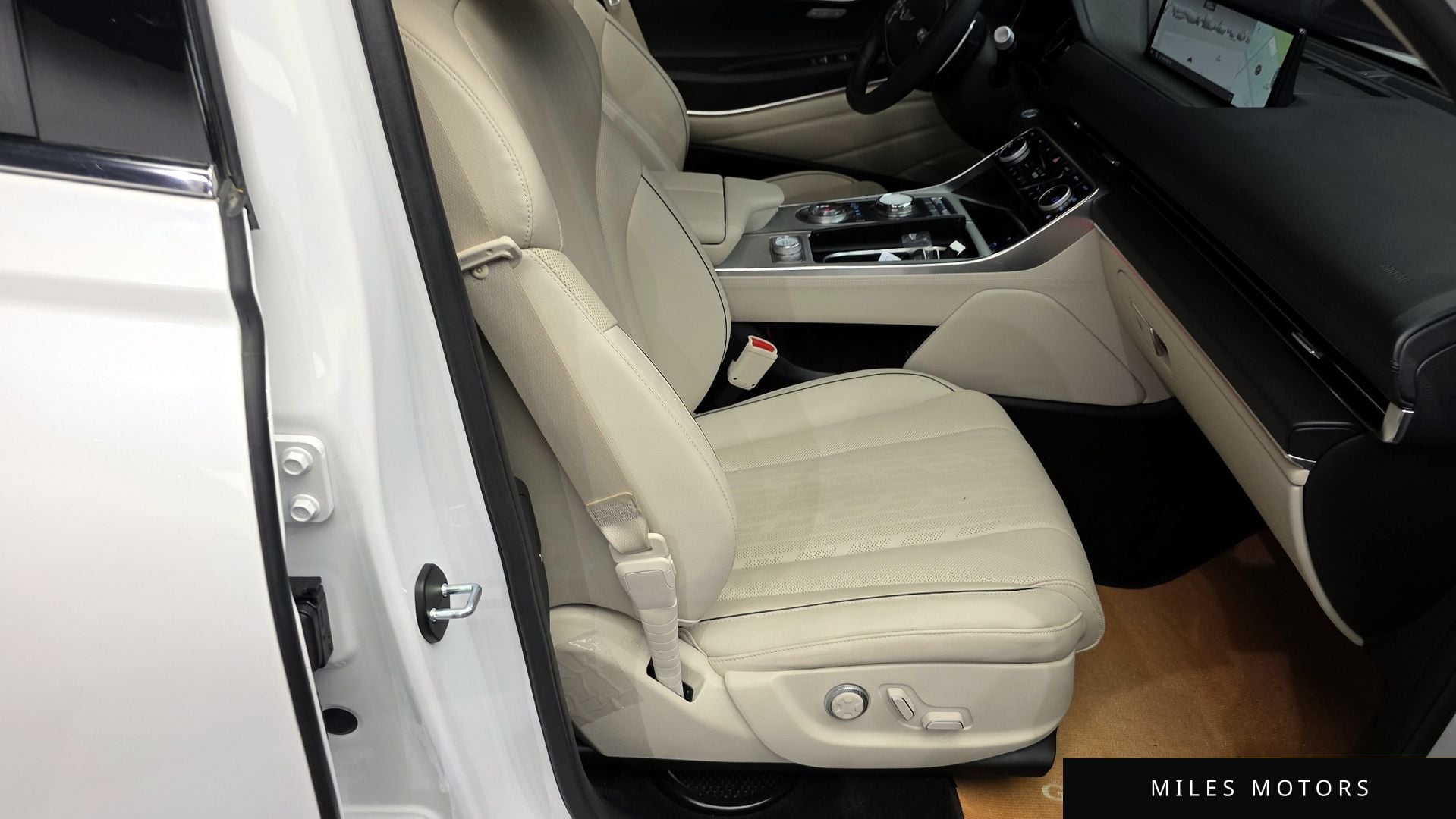Genesis GV80 2023 — миниатюра 11