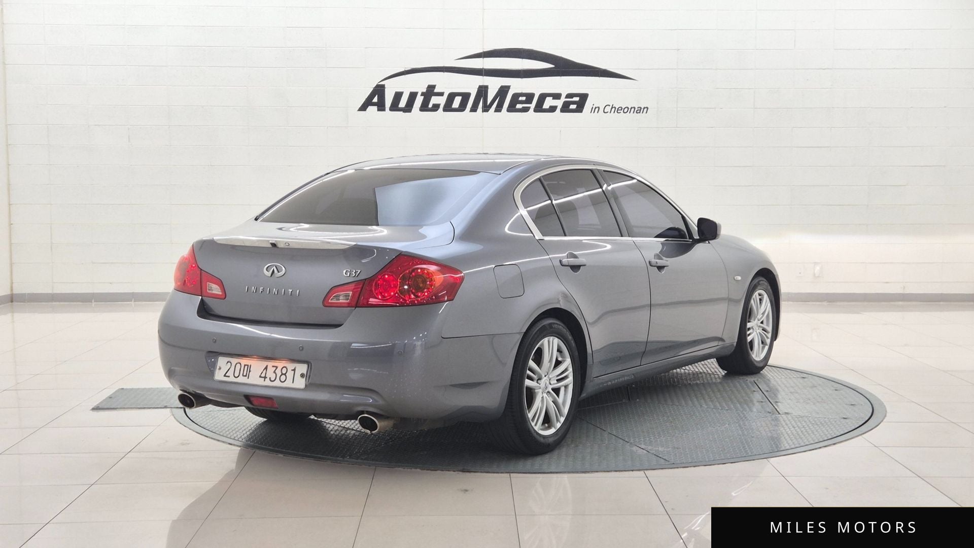 Infiniti G37 2010 — миниатюра 4