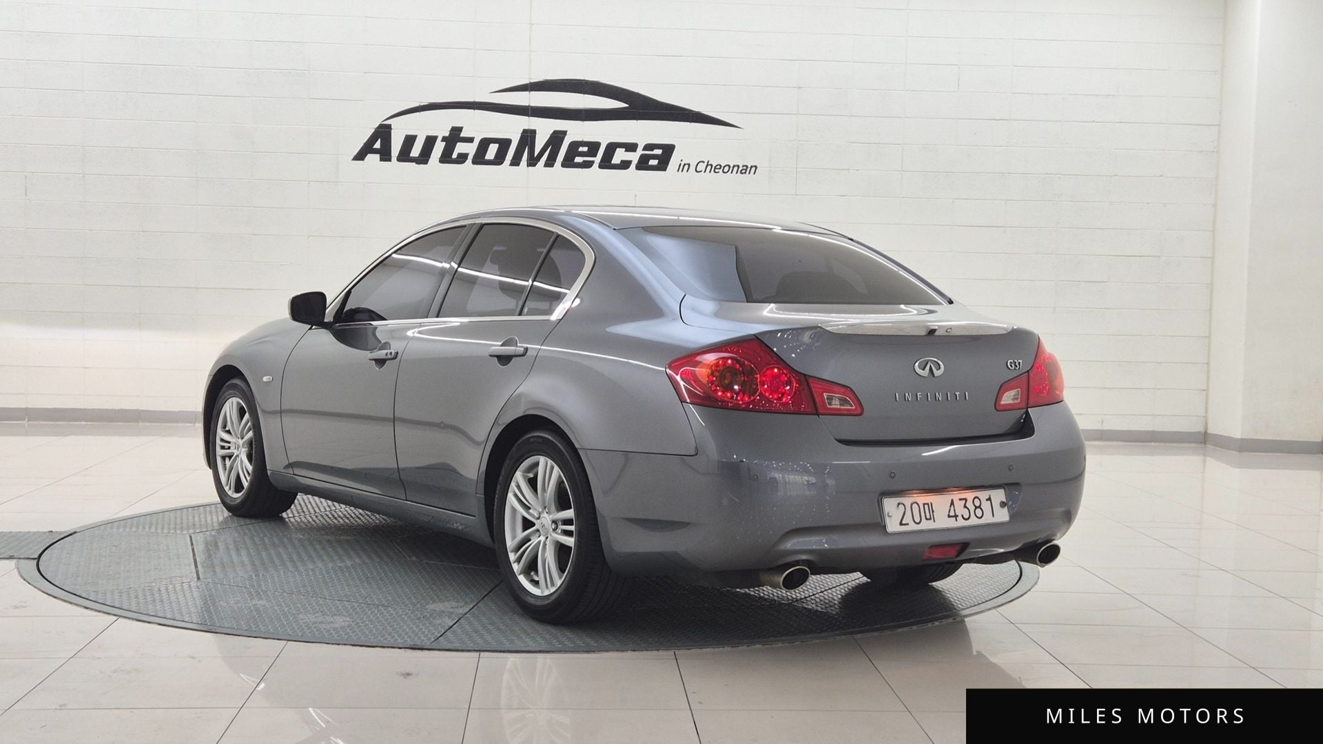 Infiniti G37 2010 — миниатюра 6