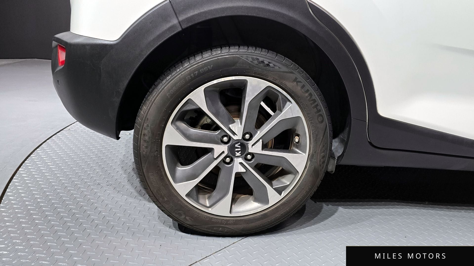 Kia Stonic 2018 — миниатюра 5