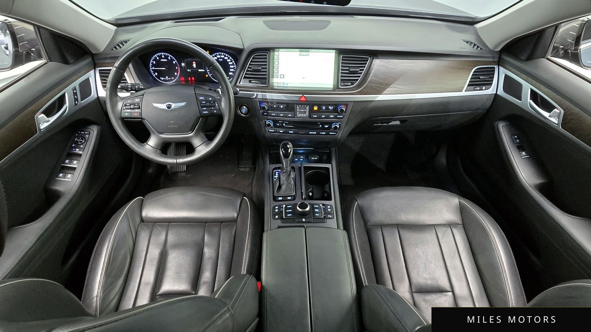 Hyundai Genesis 2016 — миниатюра 10
