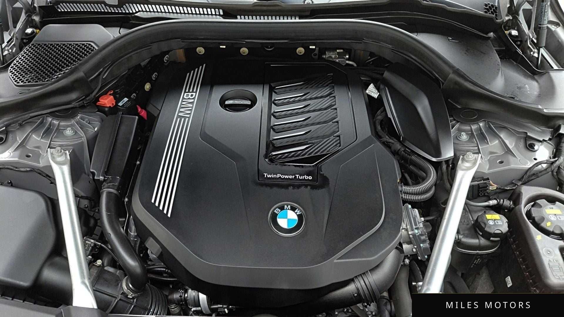 BMW 6 Series GT (G32) 2022 — миниатюра 6