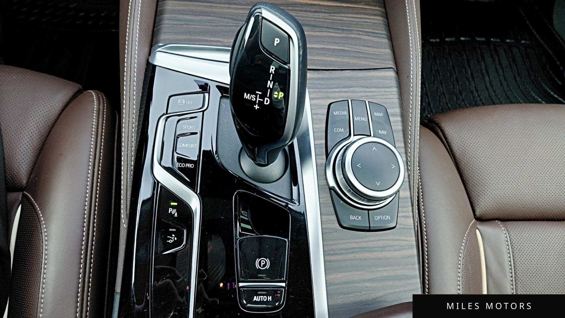 BMW 6 Series GT (G32) 2022 — миниатюра 9