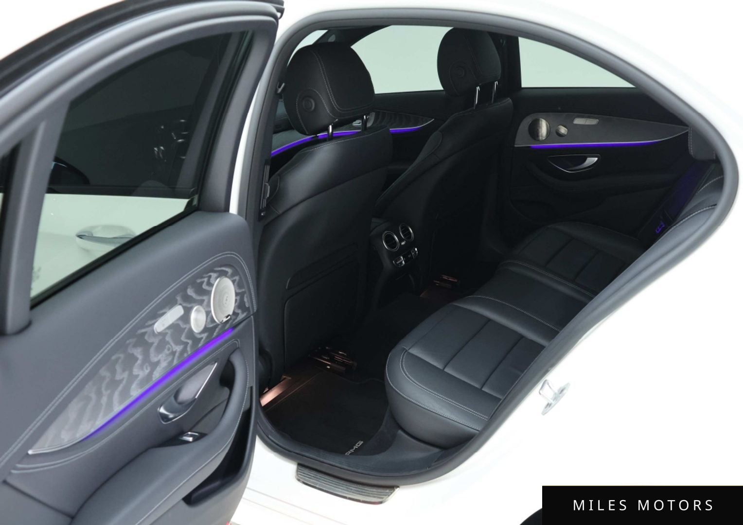 Mercedes-Benz E-Class W213 2023 — миниатюра 6