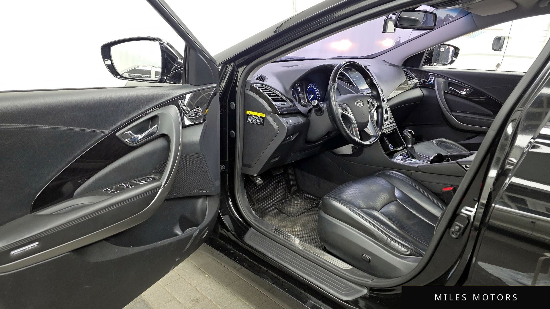 Hyundai Grandeur 2015 — миниатюра 10