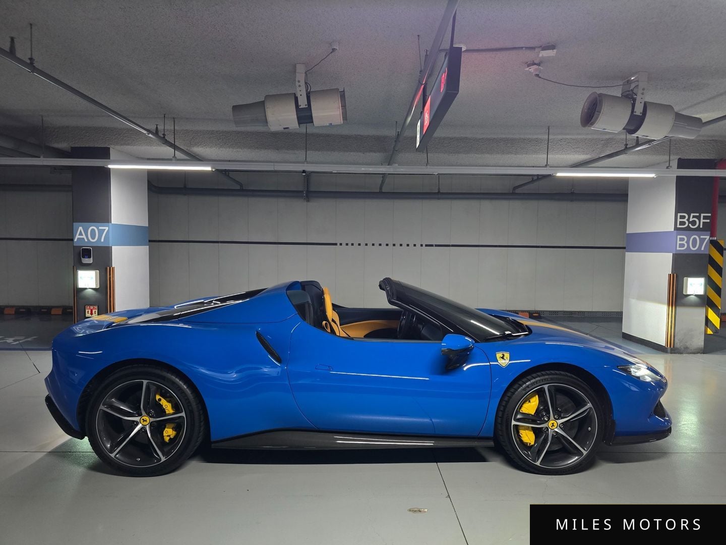 Ferrari 296 GTS 2025 — миниатюра 8