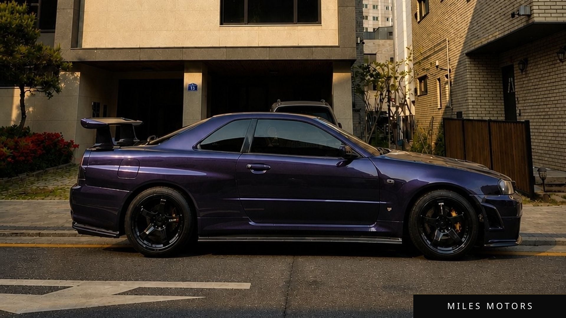 Nissan Skyline 1995 — миниатюра 2